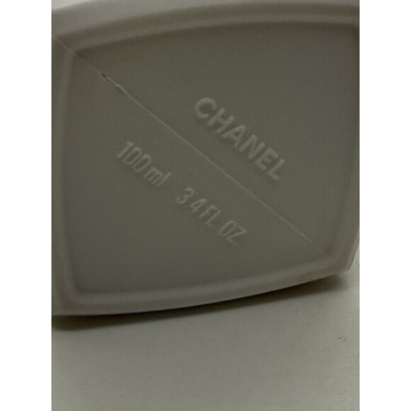 Coco Chanel Paris Mademoiselle Fresh Bath Gel 3.4 Fl Oz 100mL New Without Box - Picture 5 of 5